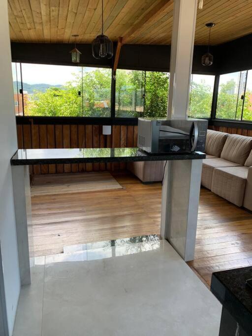 Suite Com Hidro No Centro Balneário Camboriú Exterior foto